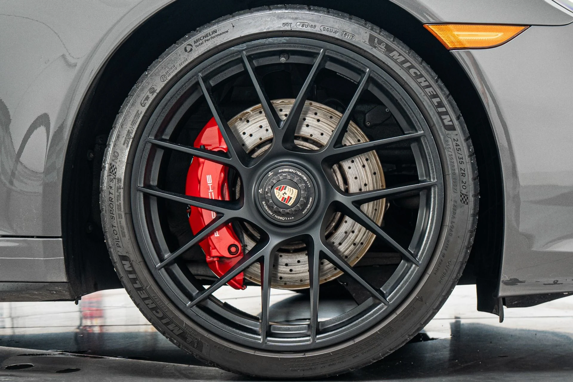 mph048_2405946788_Used_2018_Porsche_911_Targa_4_GTS_1781794965_e07a08c747