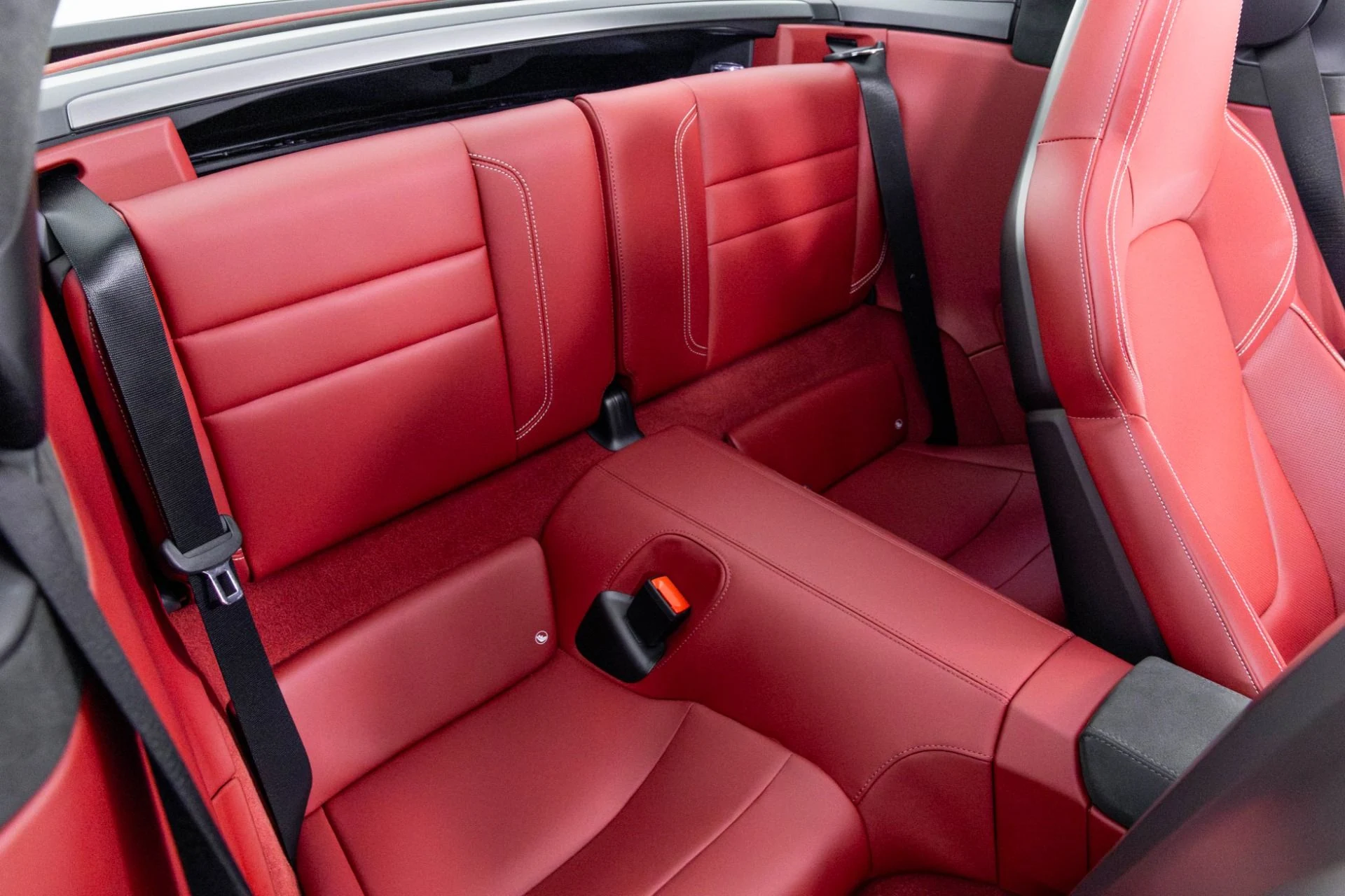 mph048_2431284531_Used_2023_Porsche_911_Targa_4_GTS_1762298453_3f2e6649ea