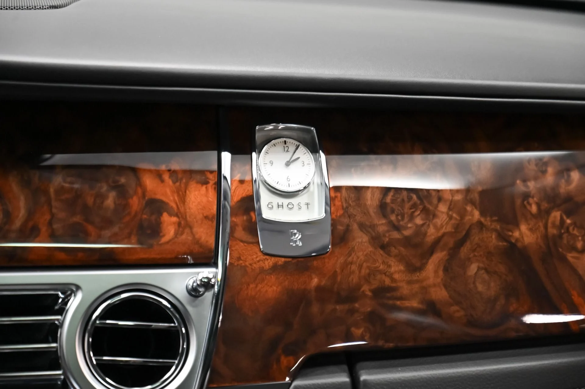 mph048_2432293912_Used_2012_Rolls_Royce_Ghost_1757528739_de2e83de3e