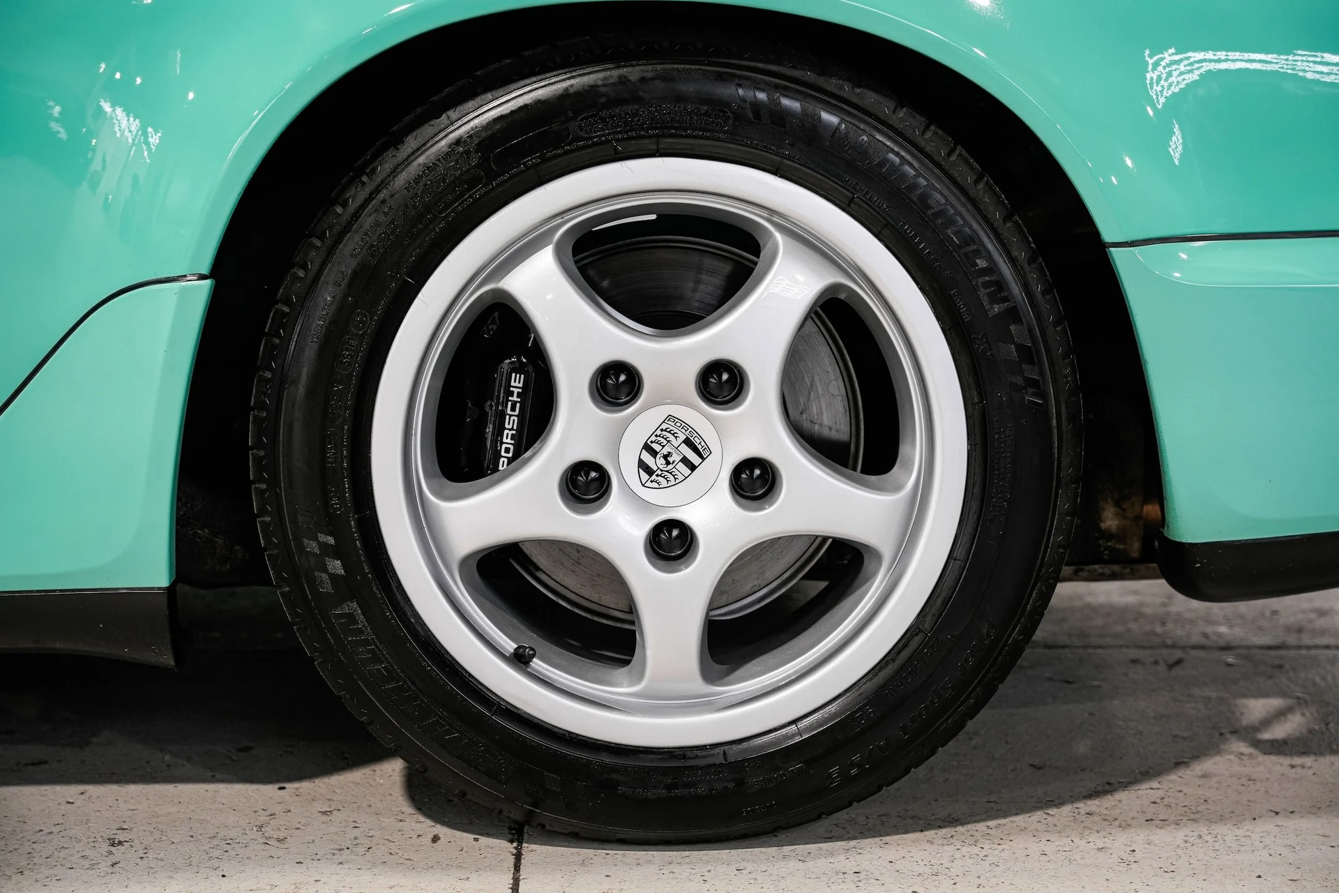 mph048_2432583249_47d9616947fe91dc51bc8ae896eacb40x_26847c5810