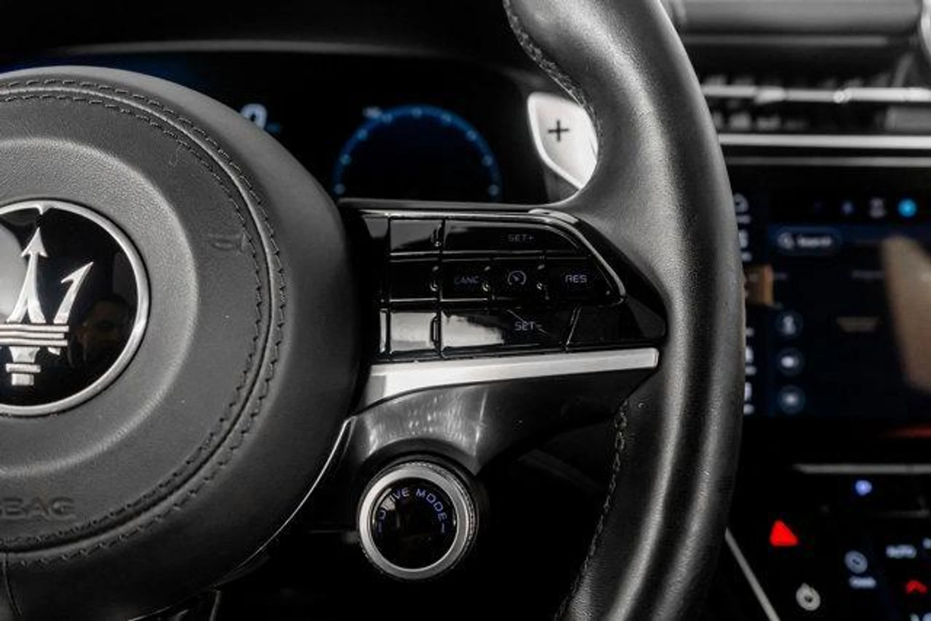 mph048_2442975599_M_Acc_Ryw_Alap_Z2xn2l7_DC_Lf4_Swc_I_4d7981099b