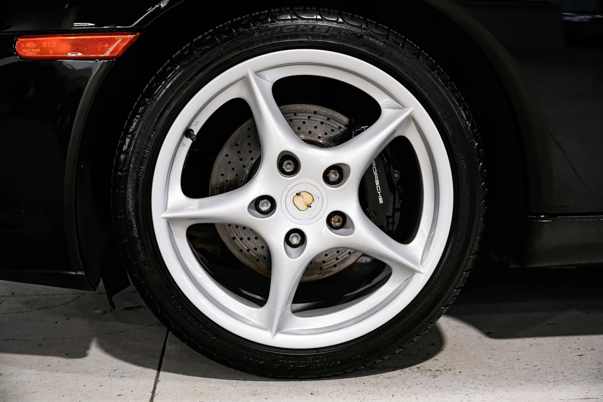 mph048_2443546296_cda9574a2b259eb053843c66de7602b5x_b27854be4d