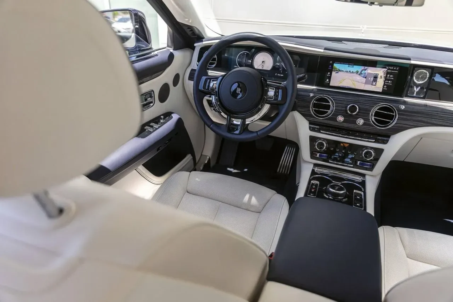 mph048_244760762_116aef8746d648bcacec22e121d821d5_19fd385a37