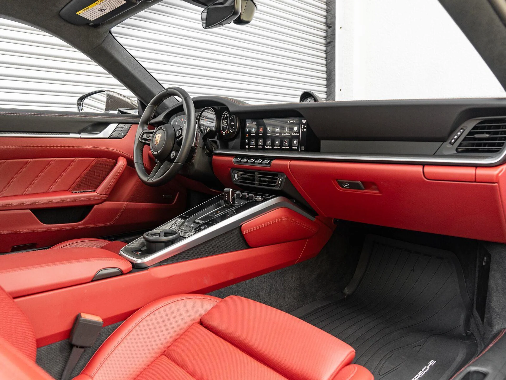 mph048_2464314418_Used_2023_Porsche_911_Turbo_S_1790111631_63232b2a61