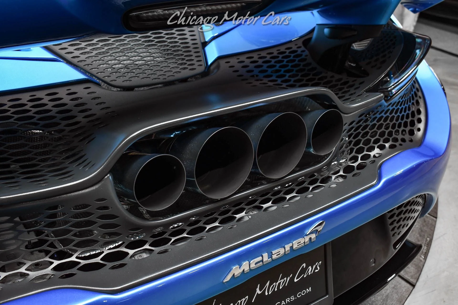 mph048_2465937505_10336_p49_l_a4e5850f12