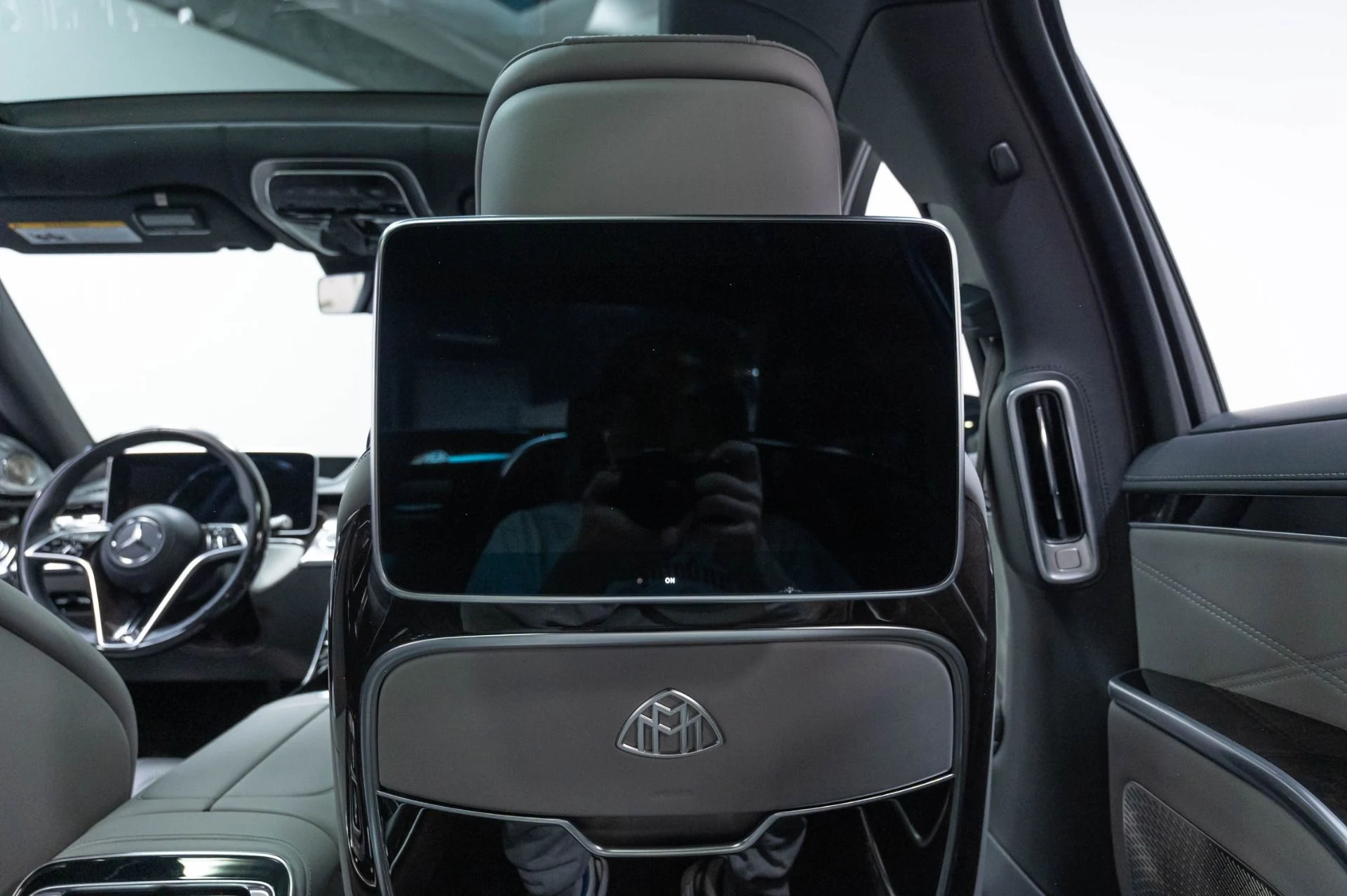 mph048_2474785165_Used_2024_Mercedes_Benz_S_Class_Maybach_S_680_4_MATIC_1783529476_94cc59aef5