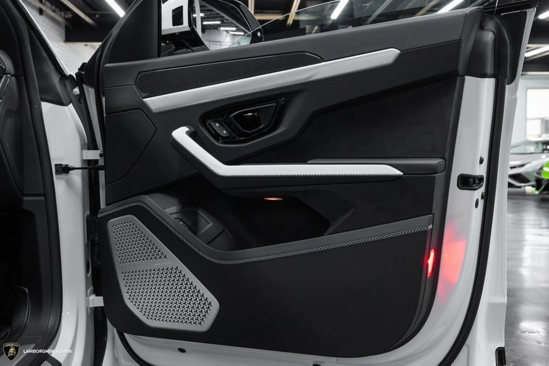 mph048_2490197165_af577e225f93fa7d7141b316f48c0f13x_3e693f9951