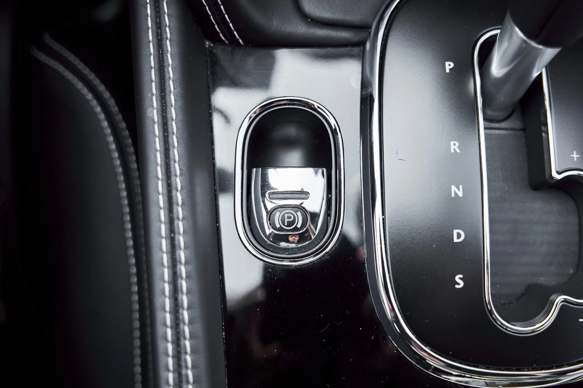 mph048_250551178_Used_2016_Bentley_Continental_GT_V8_1771989042_2d58894908