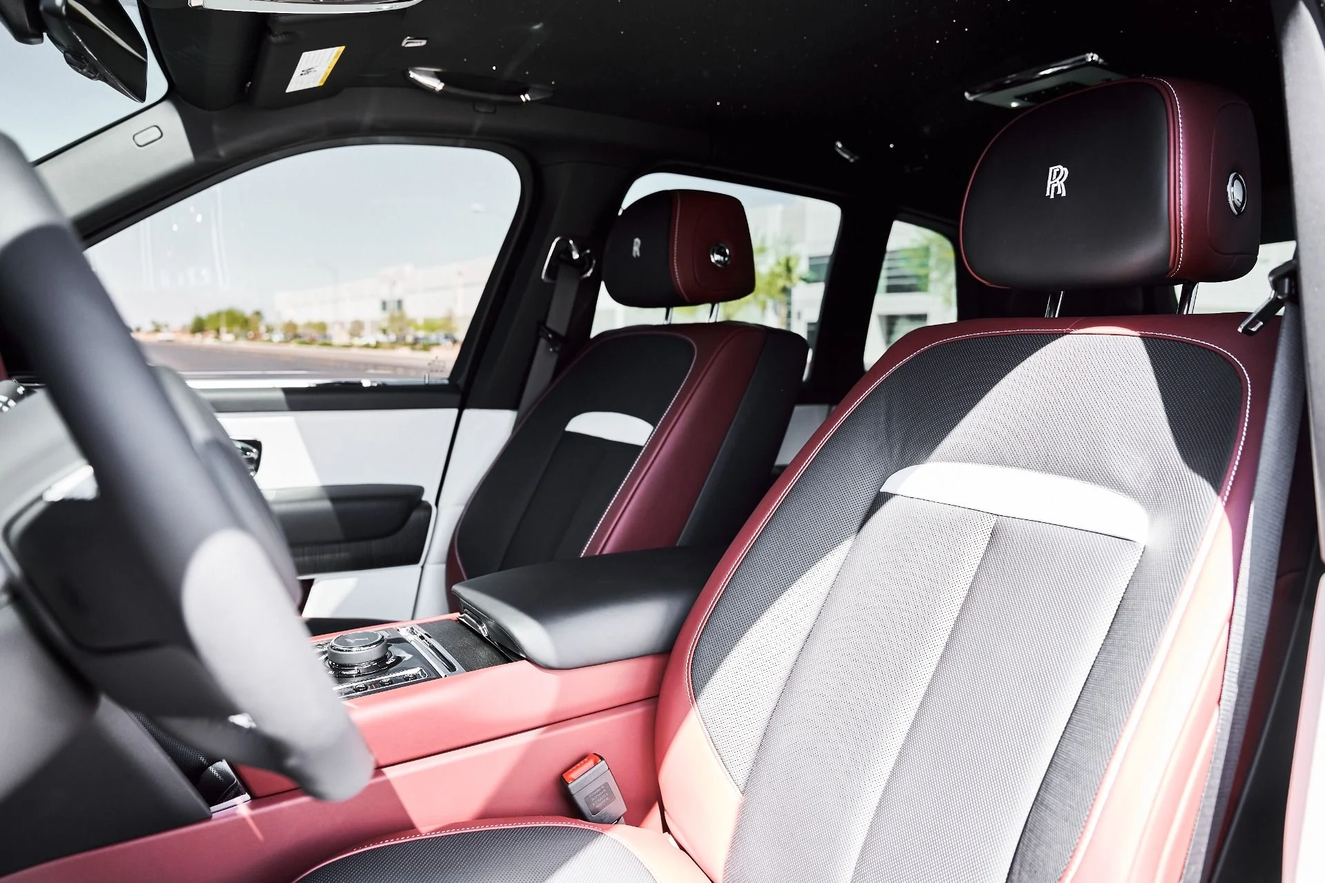 mph048_2522775449_Used_2026_Rolls_Royce_Cullinan_1774544536_901a16ac89