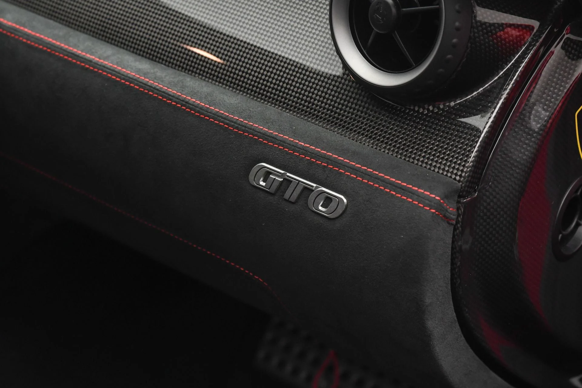 mph048_2529346005_fe31a1376cd9429fbd811b23fed8db88_3c0085c14c