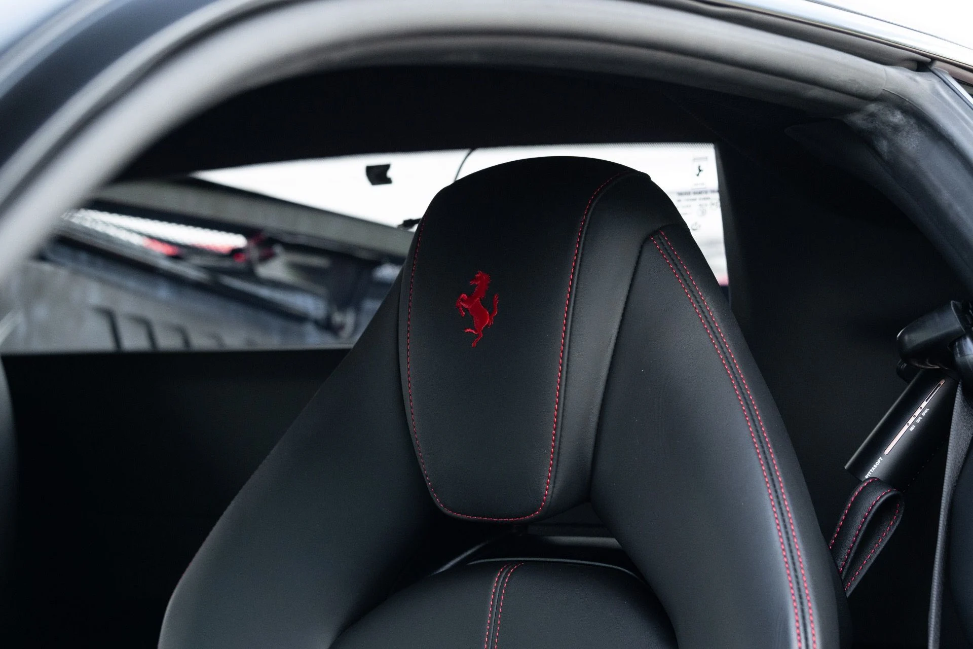 mph048_2531413568_Used_2022_Ferrari_F8_Tributo_1774670303_f66b964c2c