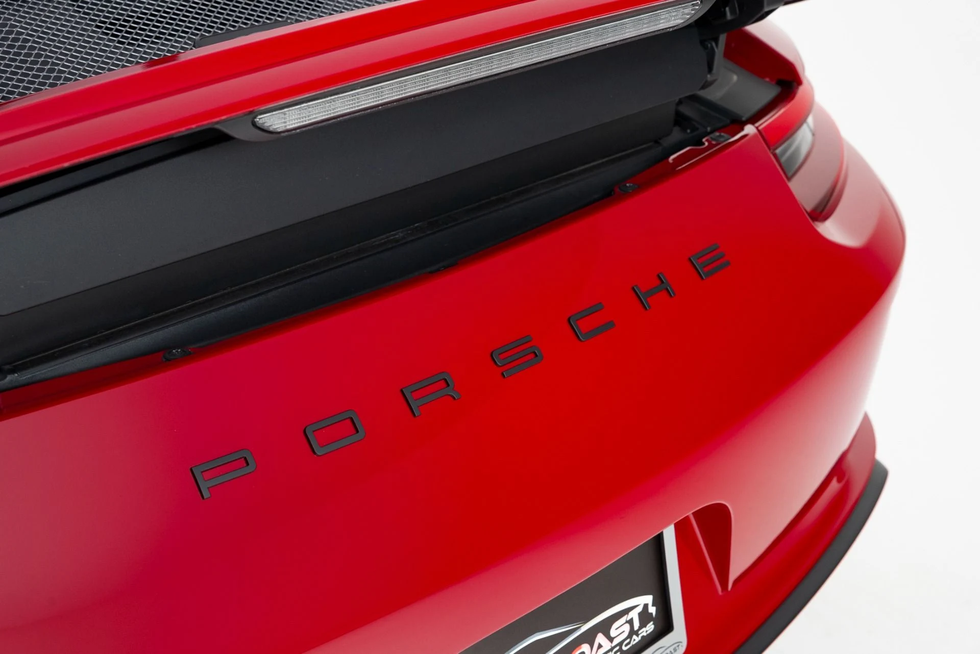 mph048_2539662659_Used_2019_Porsche_911_GT_3_1757463303_1eaaff7349