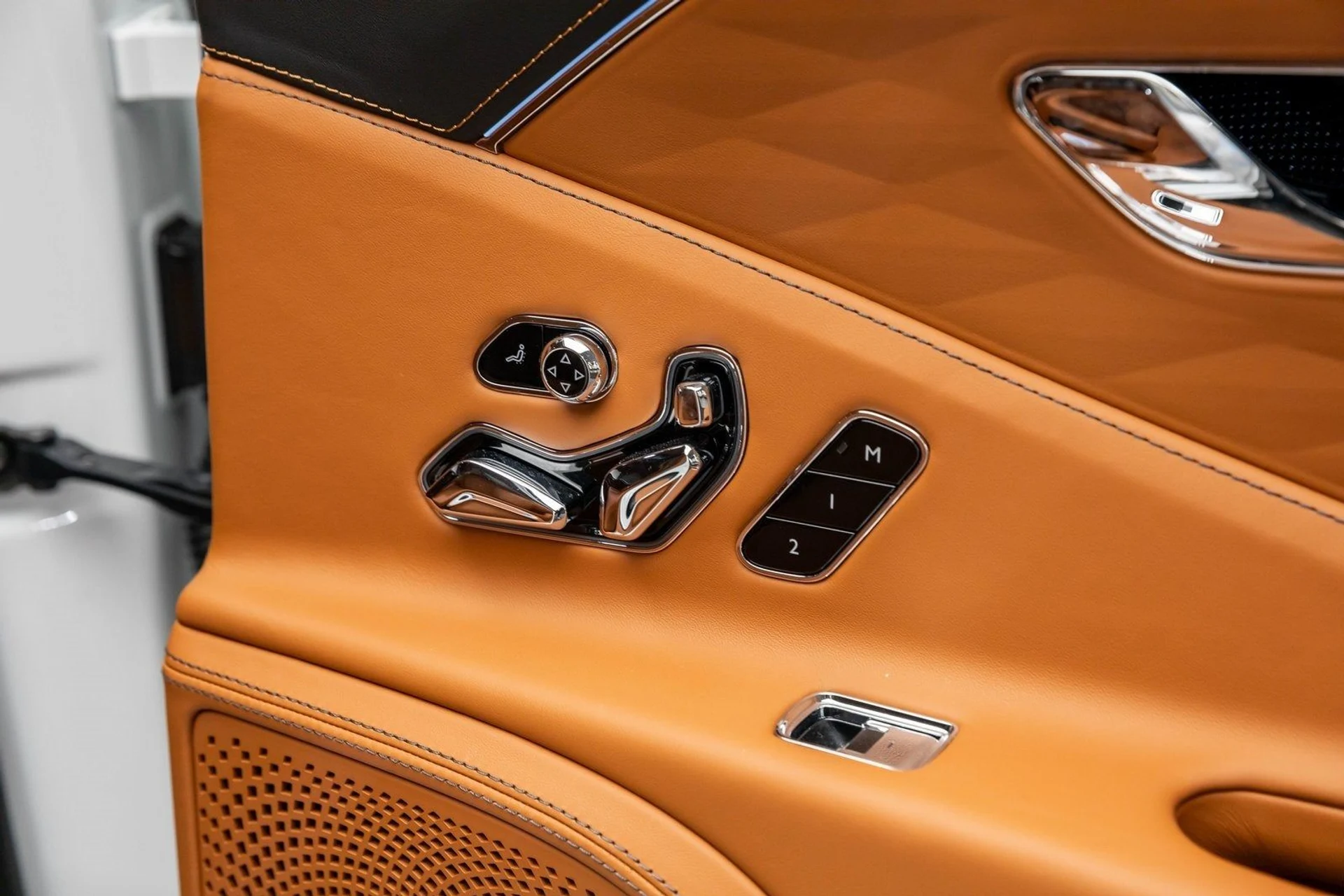 mph048_2541548157_49_c21e42e576