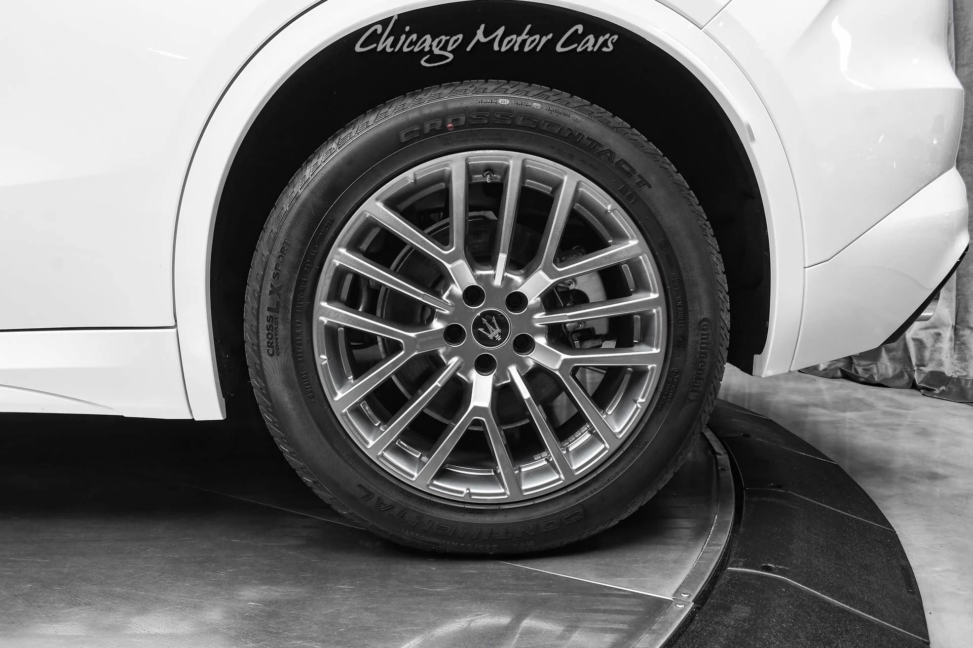 mph048_2542958761_13156_p49_l_a9216f6e18