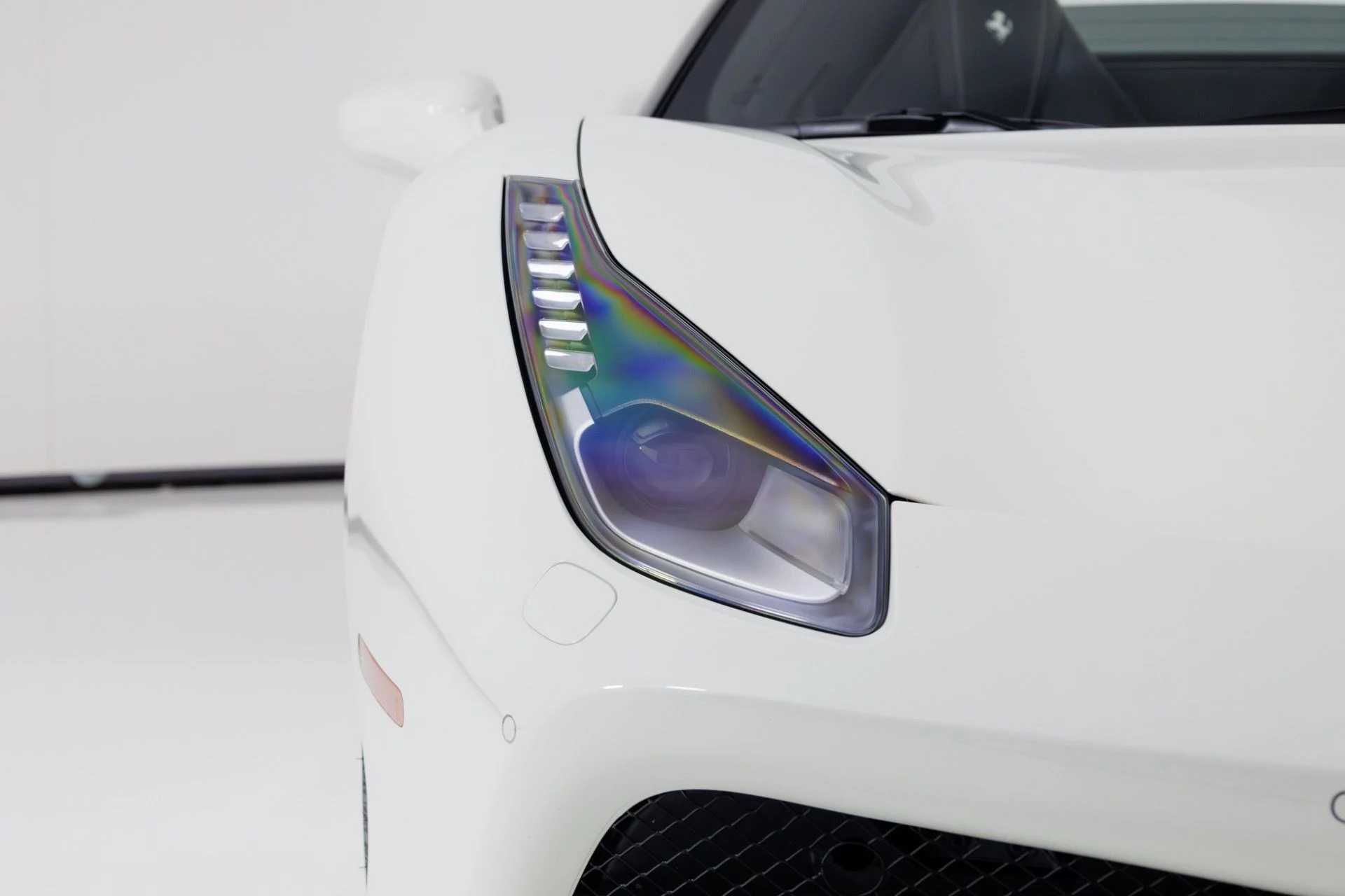 mph048_2561037381_Used_2018_Ferrari_488_Spider_1768934444_796ceb8b1d