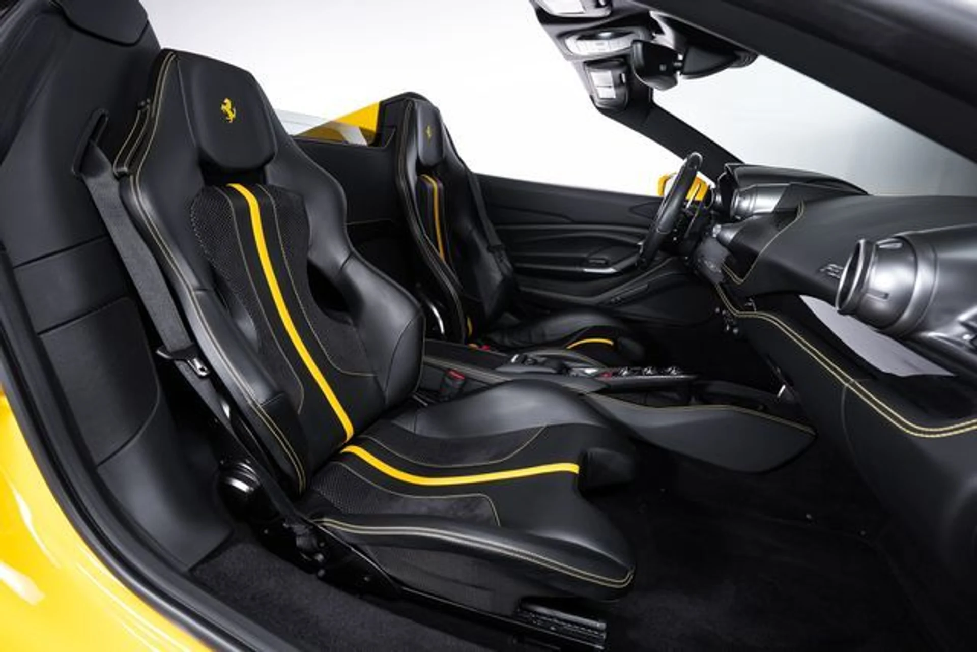 mph048_257411110_37e4d8413418a0e2b1d9a20b75d6f2fax_165949c1a1