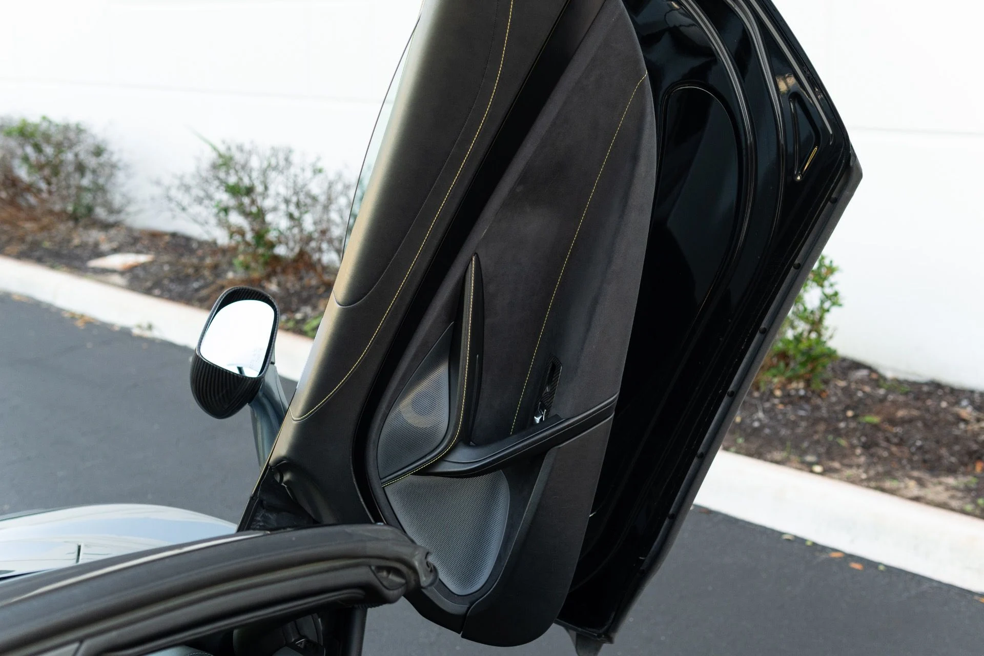 mph048_2580633510_Used_2020_Mc_Laren_720_S_Spider_1766779807_4602199a48