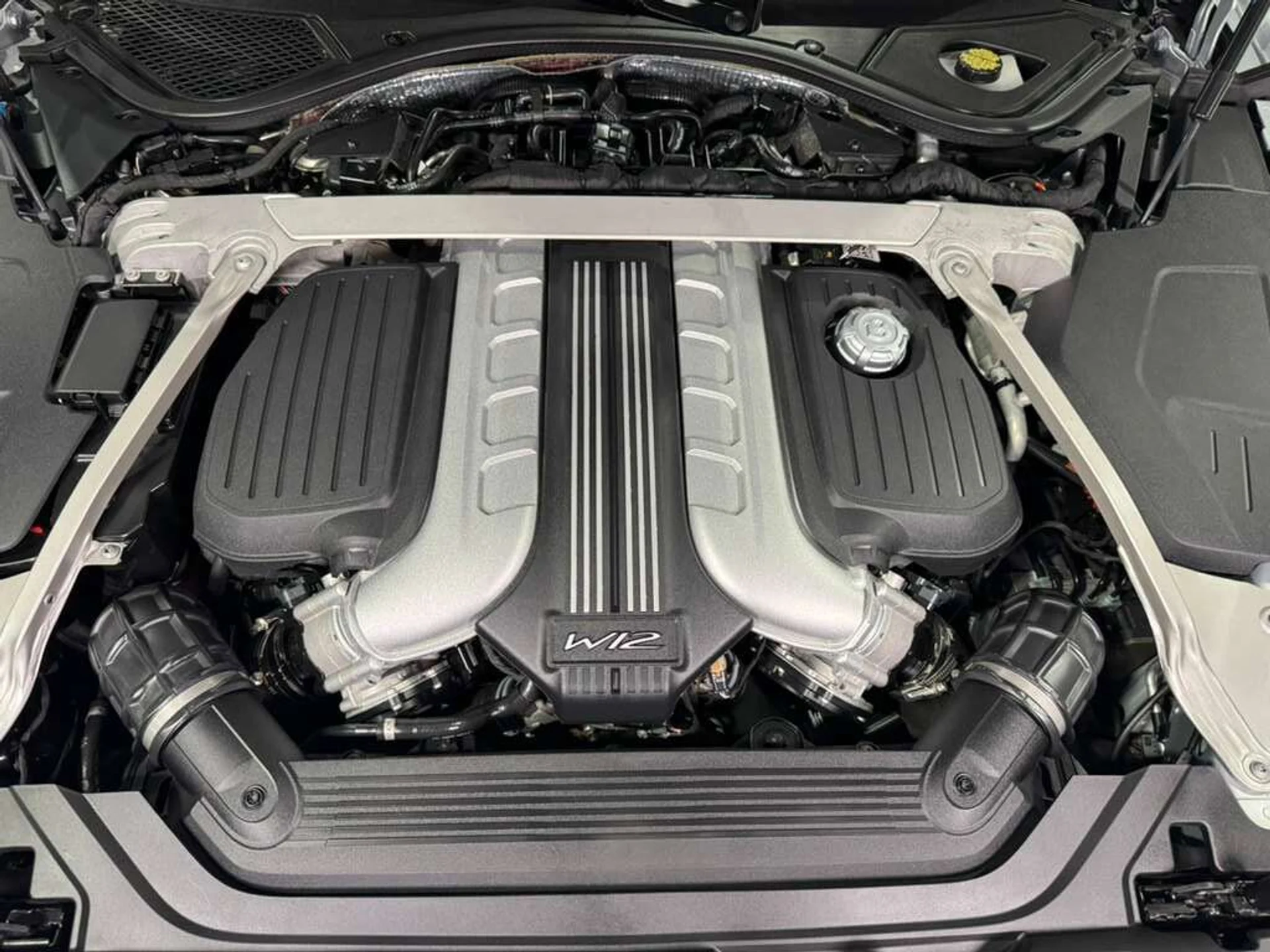 mph048_2588358306_3453c5ee2ff12cc6613478181f44902d_3918cbfd12