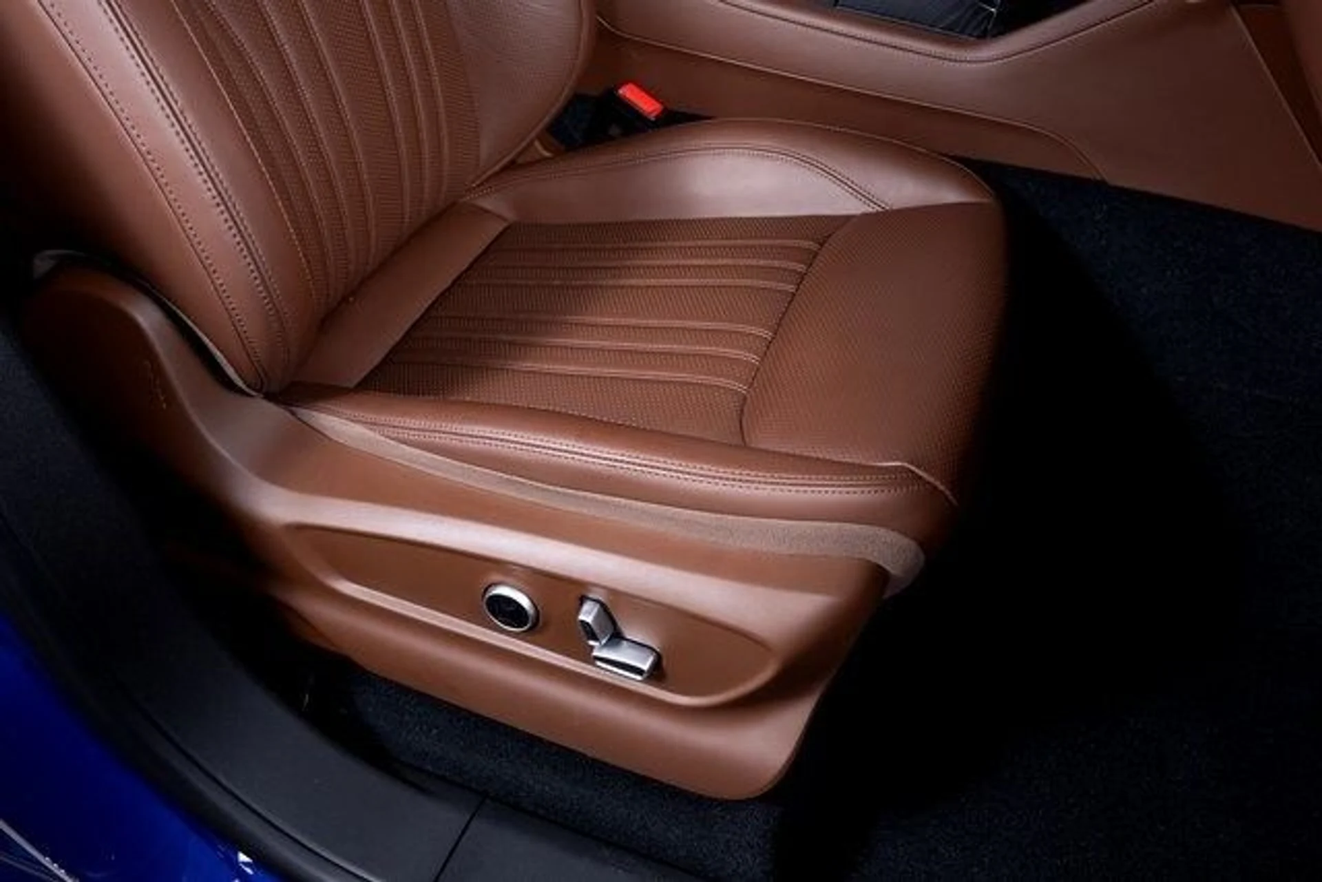 mph048_2596989834_b1d8988b43a247927e18bc1b8d7d5d56x_d0d2769e48