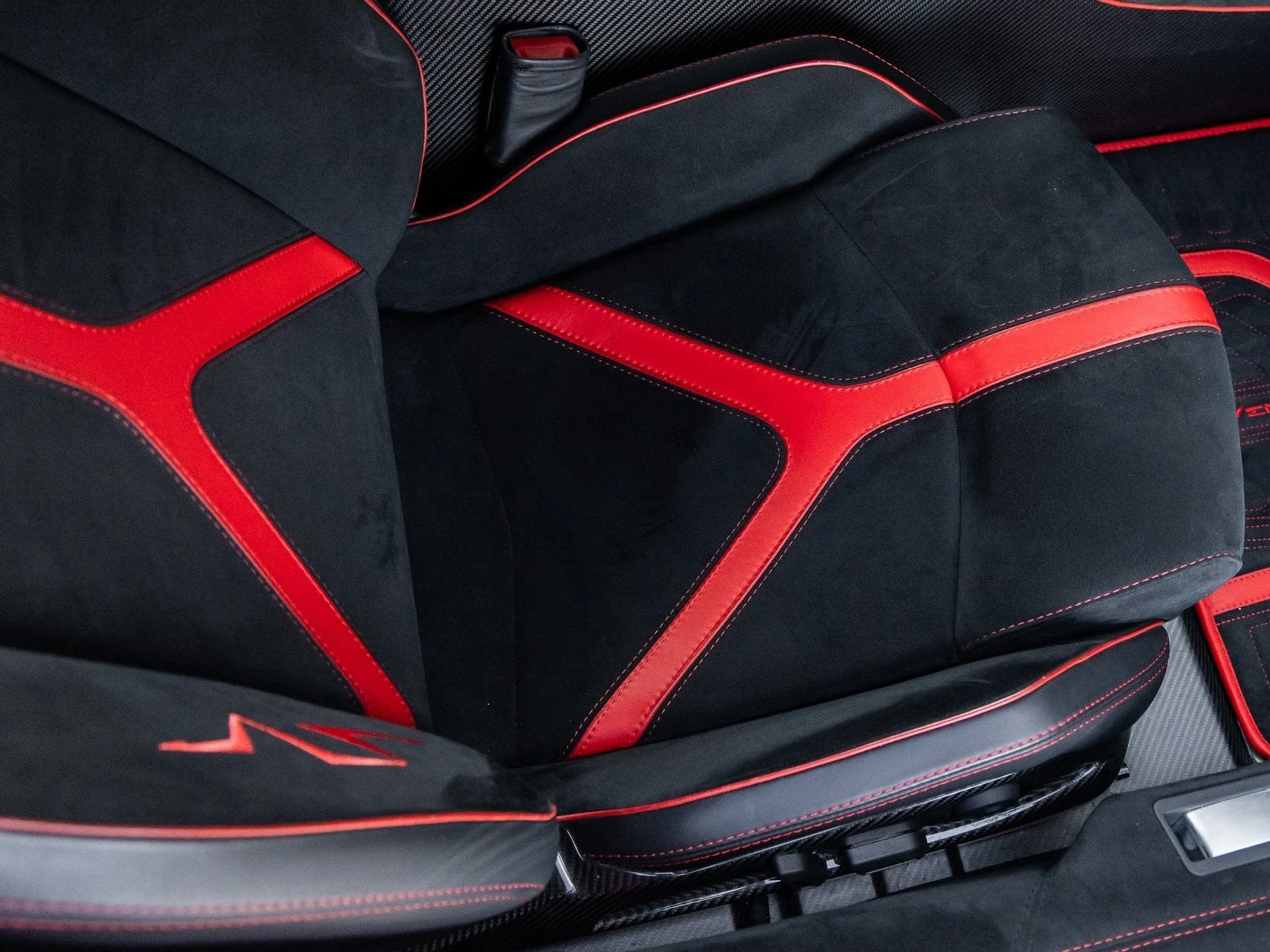 mph048_260259067_49_b70ae71439