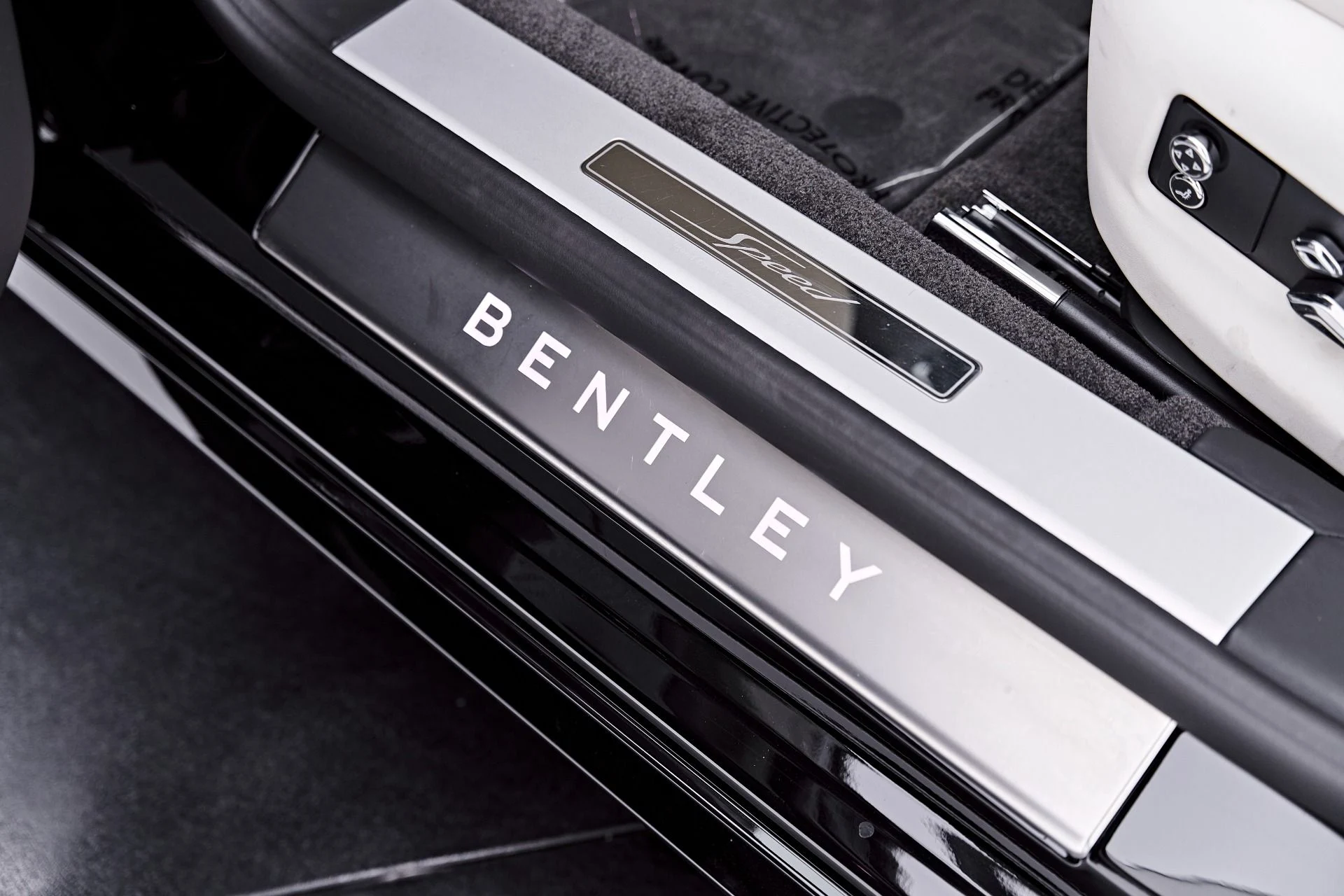 mph048_2618850870_Used_2025_Bentley_Flying_Spur_Speed_1786412242_ce599c3e51