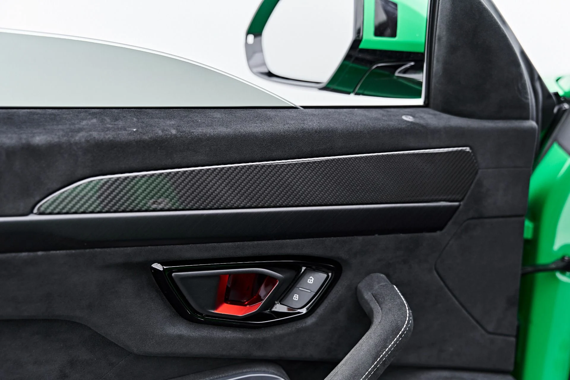 mph048_2623428820_Used_2023_Lamborghini_Urus_Performante_1788571192_2f02eee036