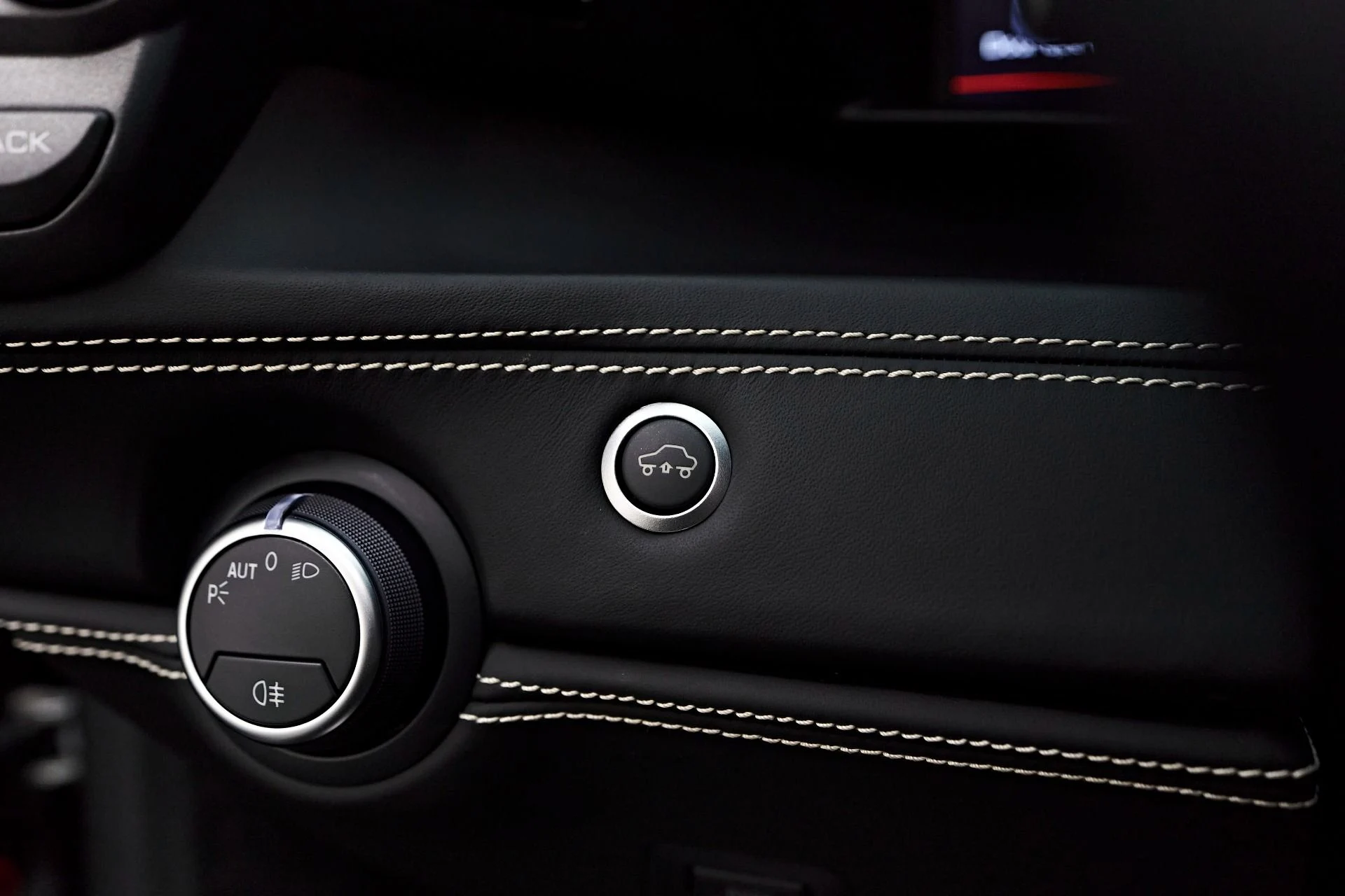 mph048_2638698749_Used_2018_Ferrari_488_Spider_Base_1717624092_38673dbb80