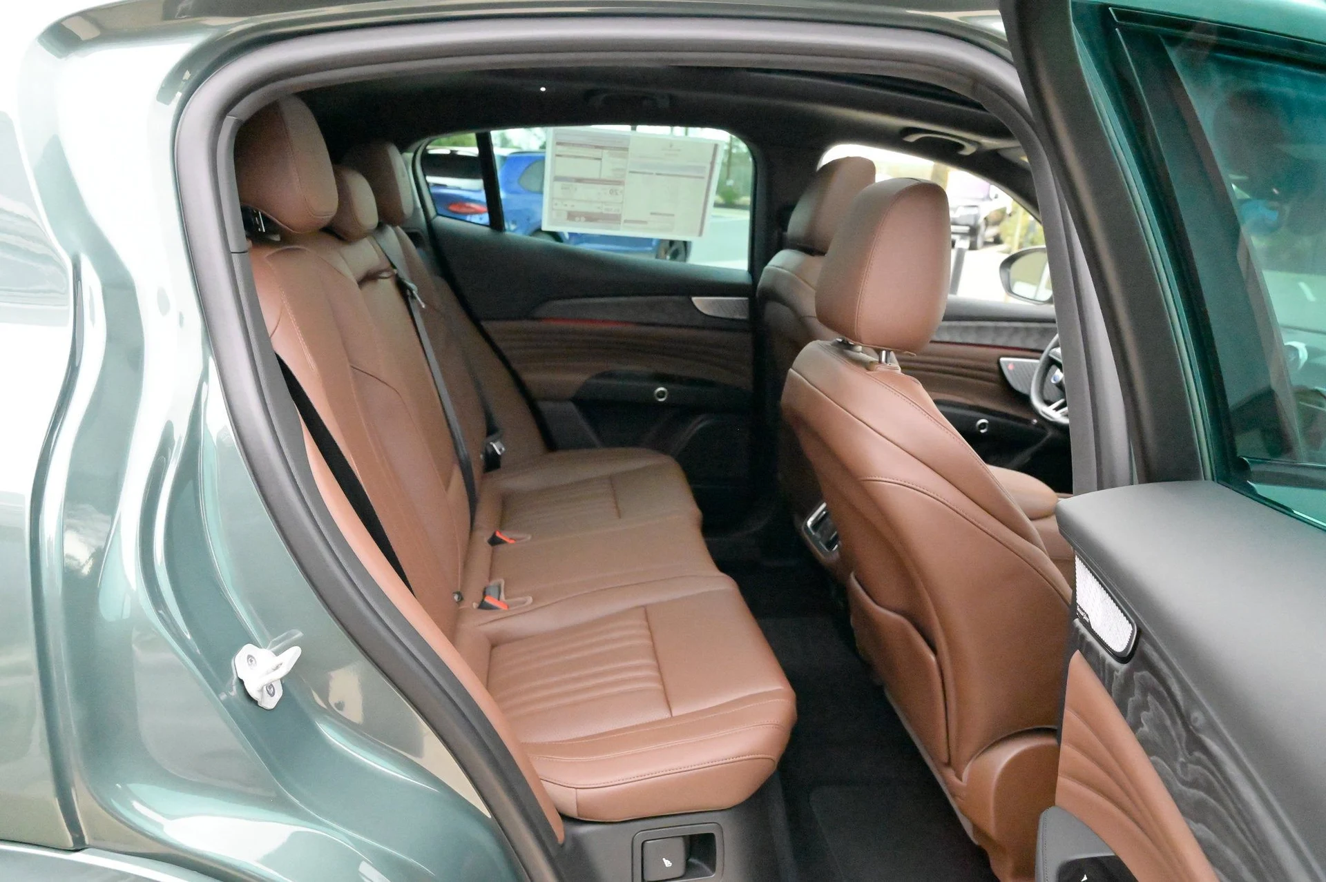 mph048_2652468300_12ca81341e2c4b569e369161eac9bfc5_1b84d0d88e