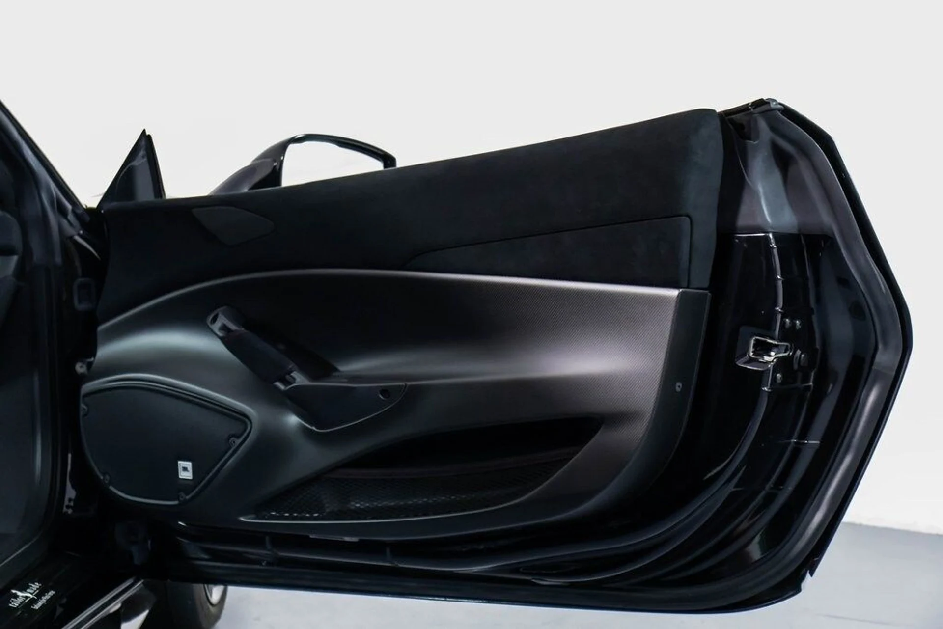 mph048_2657632214_53a6184e4191d320f8a99981bd9c662ex_8a870f12fb