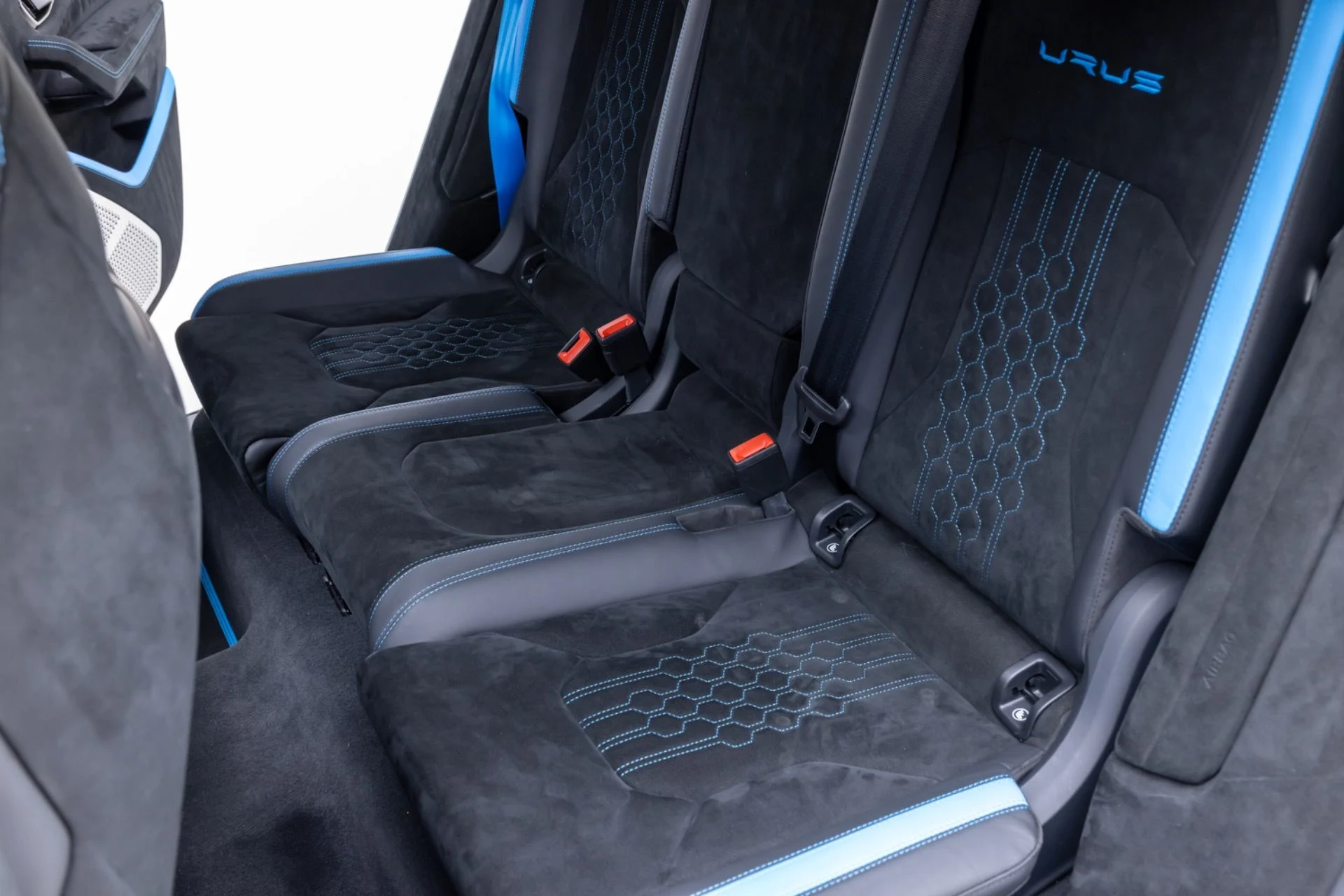 mph048_2680127115_13287_p49_l_ff6d81a43f