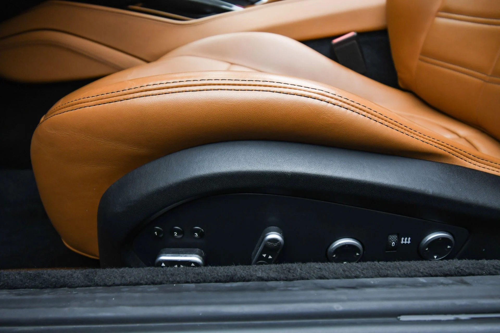 mph048_2728603342_35a4cc974fd04bceb01a54743040cd33_903e5dabf6