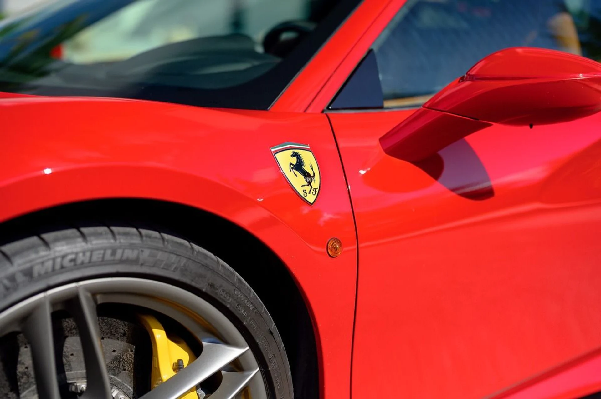 mph048_2755900848_Used_2017_Ferrari_488_GTB_1753314367_bcc16d839b