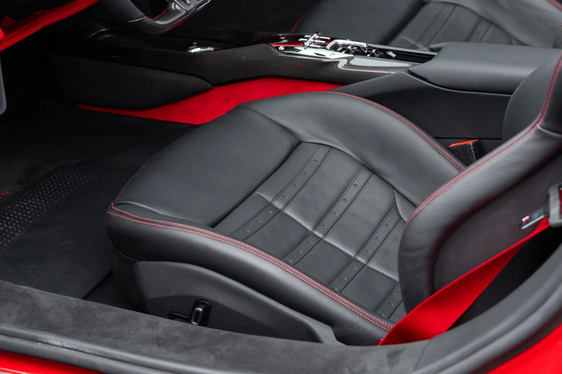 mph048_2764676817_Used_2024_Ferrari_296_GTS_1776982815_424b2d5b2c