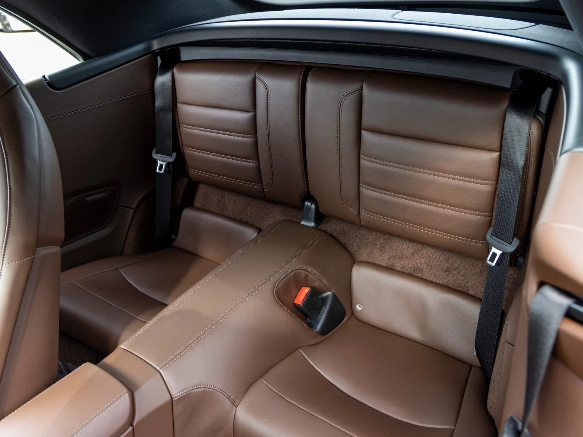 mph048_2800859915_49_6577b84ddb