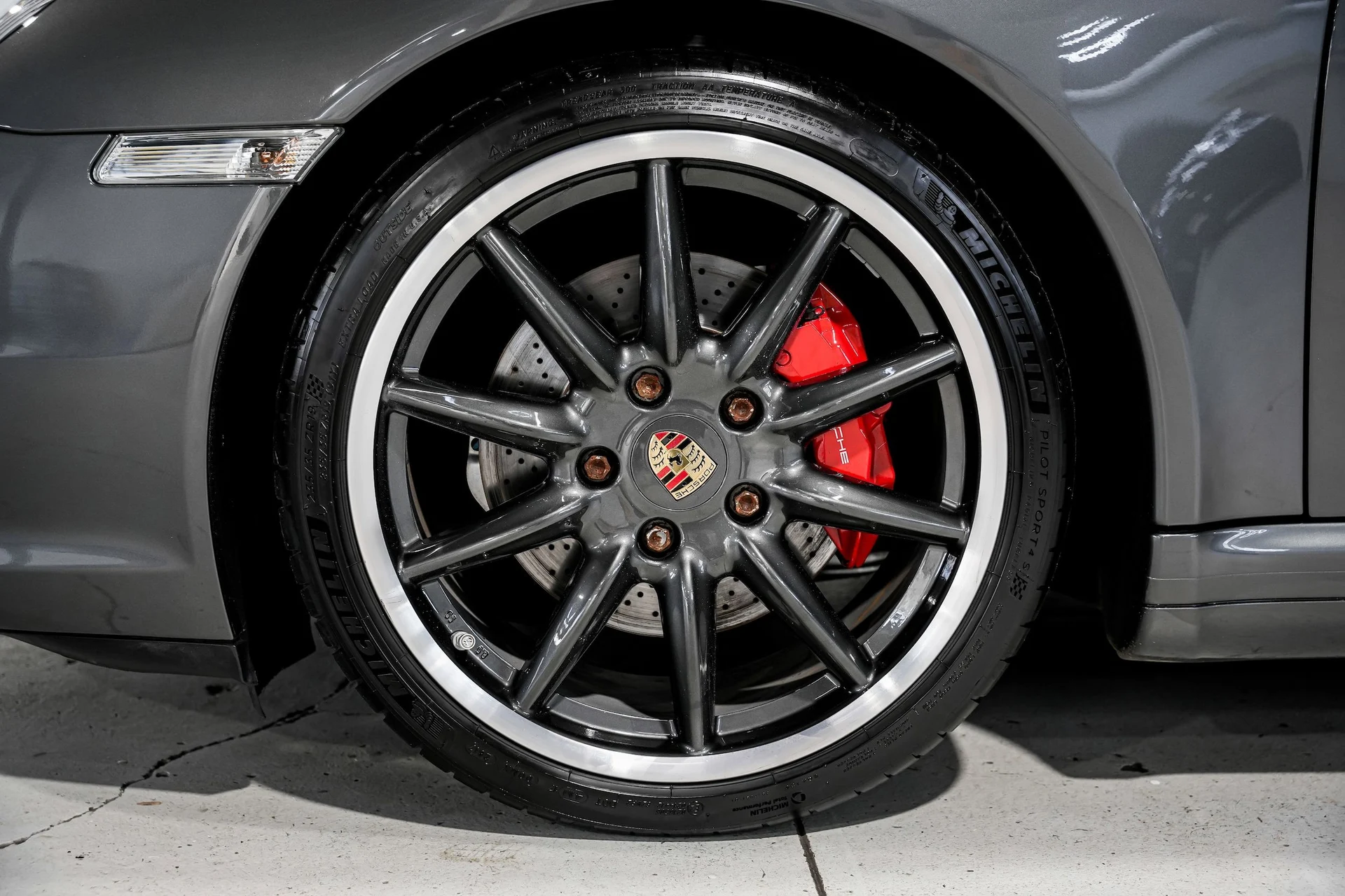 mph048_2820618464_7287f34c9444b1db85e68ac7c3fd9644x_c4888a8648