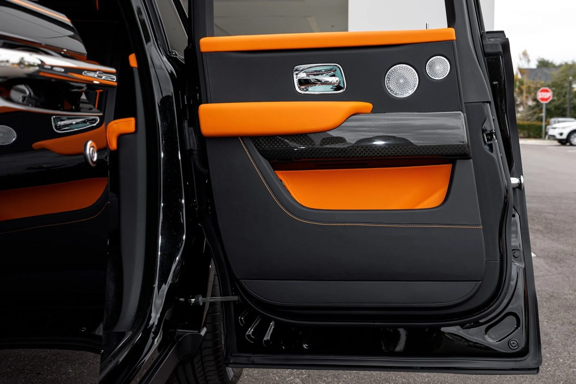 mph048_2827417810_649_p49_l_f8f9877d7c