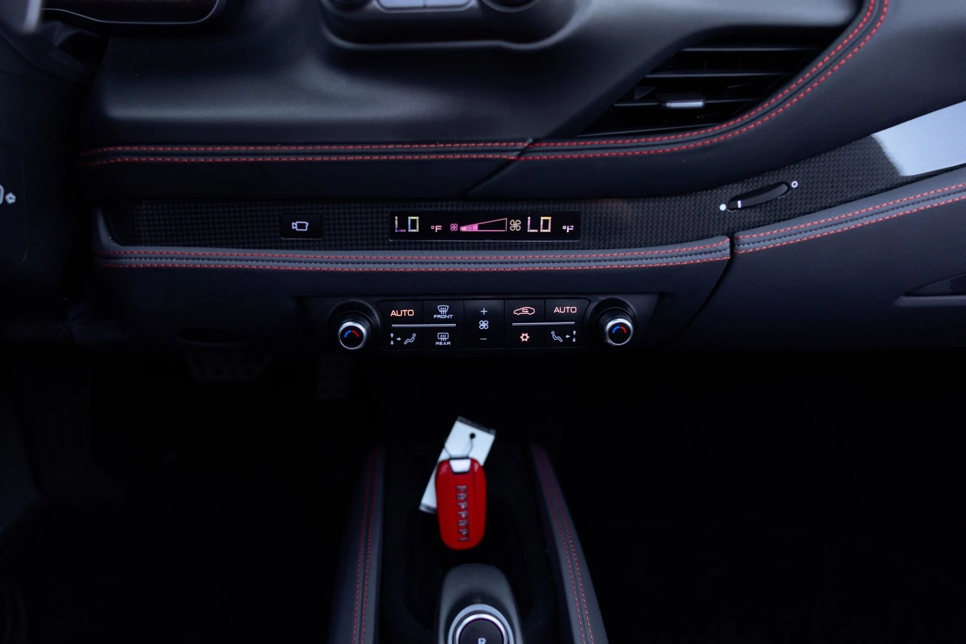 mph048_2838971485_Used_2022_Ferrari_F8_Spider_1790977692_a42395f32e