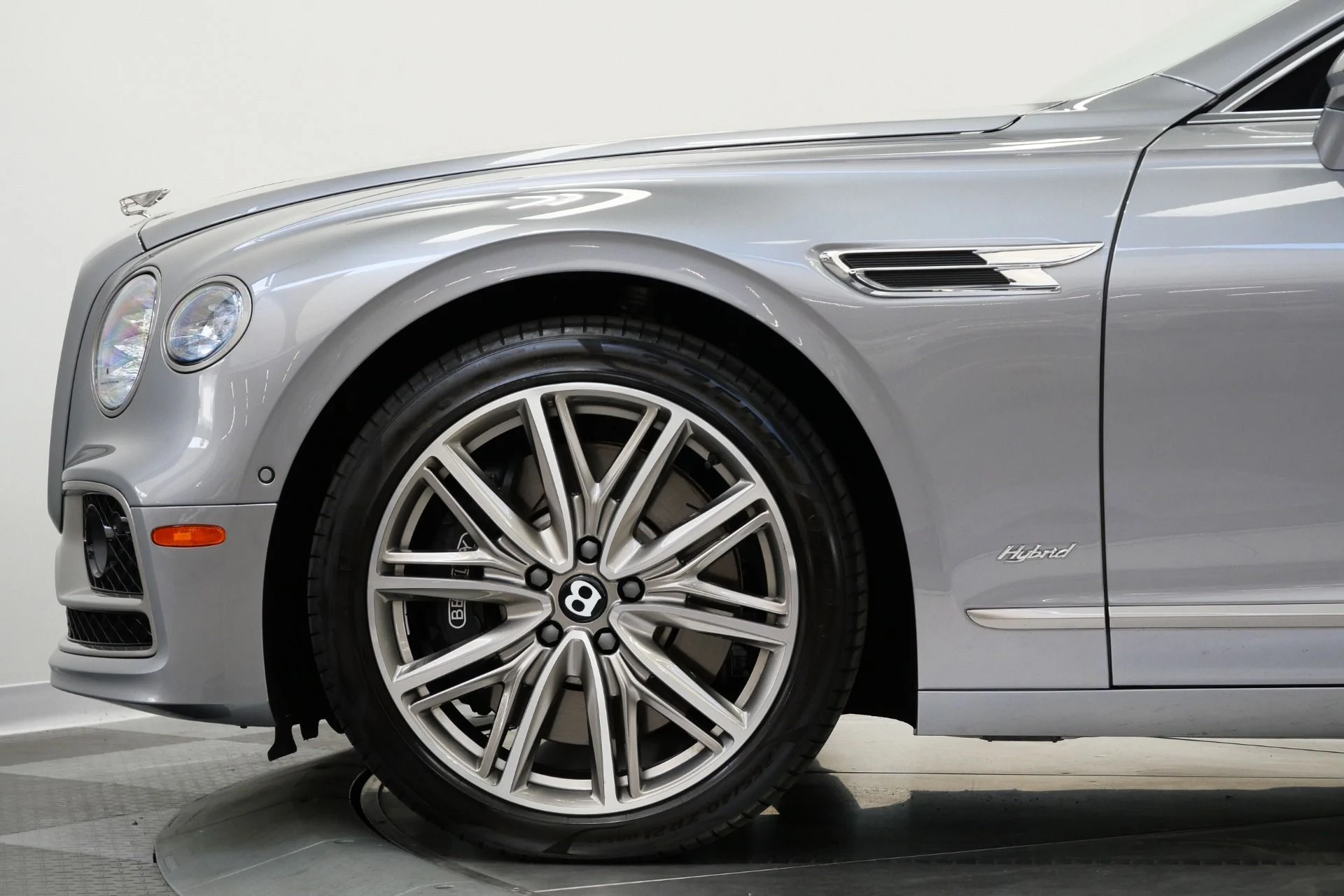 mph048_2855445139_Used_2022_Bentley_Flying_Spur_Hybrid_Odyssean_Edition_266_K_MSRP_Sustainable_Interior_Trim_1770409393_b7cce68883