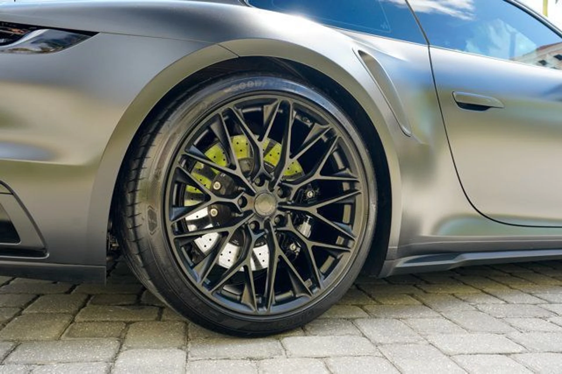 mph048_2860602488_22975882_49_640_e81de640b6