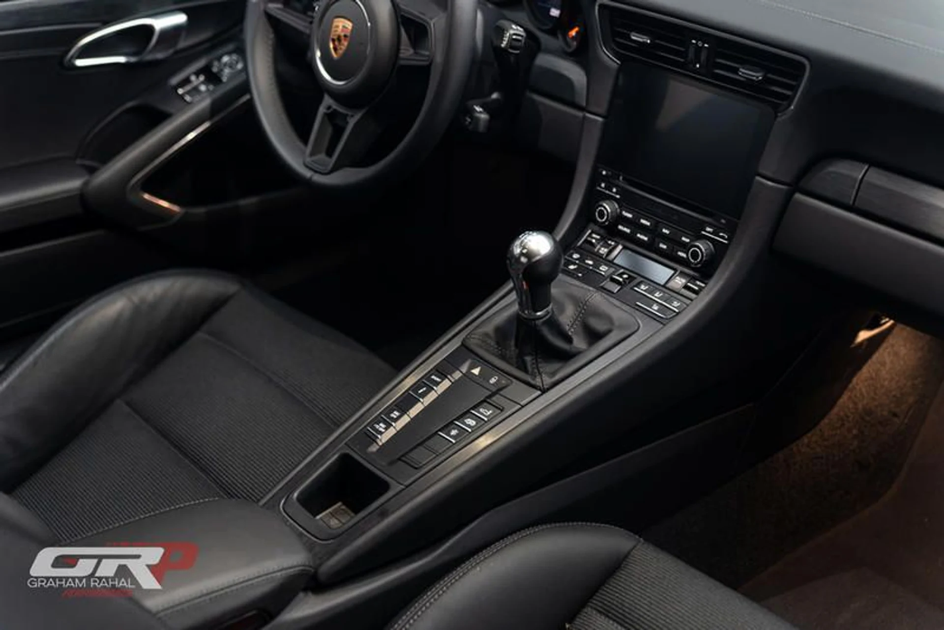 mph048_2876097848_A976_B588_C7_A4_4_B6_A_BAA_2_0_EF_292080_B69_1f72dc43e4