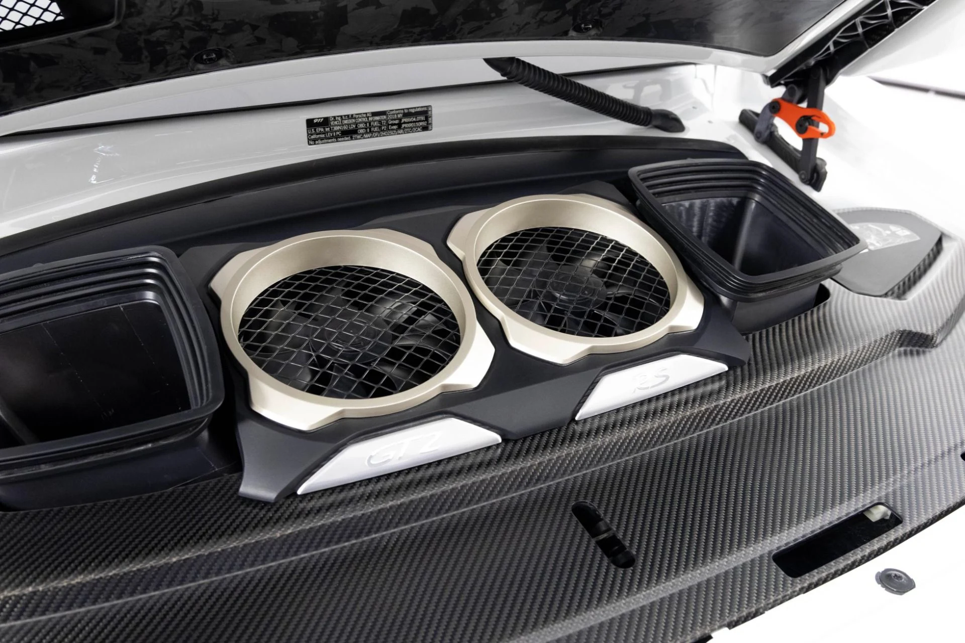 mph048_2879922318_Used_2018_Porsche_911_GT_2_RS_1763508422_4f1eb7a270