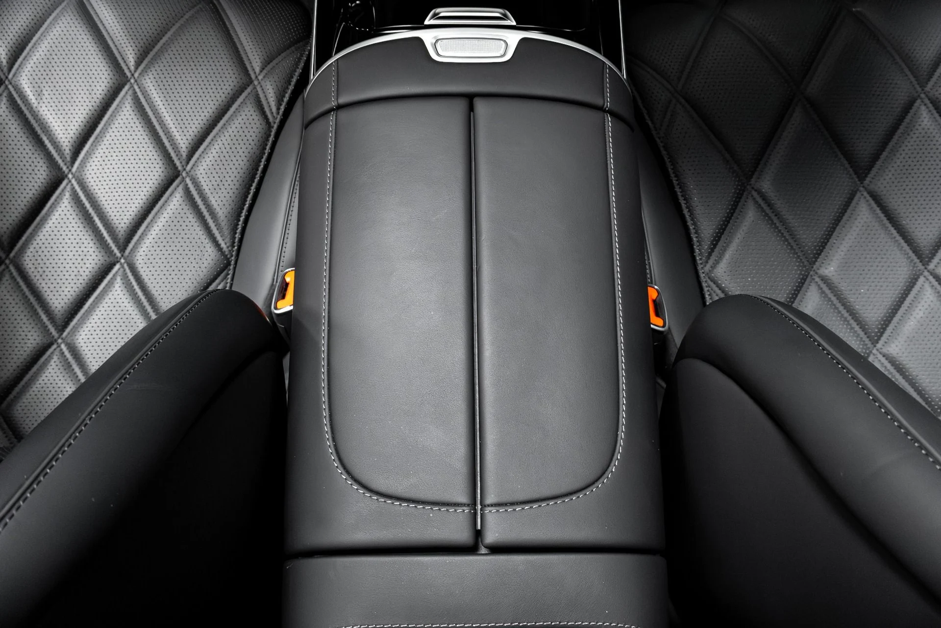 mph048_2893193927_Used_2024_Mercedes_Benz_S_Class_Maybach_S_680_4_MATIC_1764625509_06f5f2019d