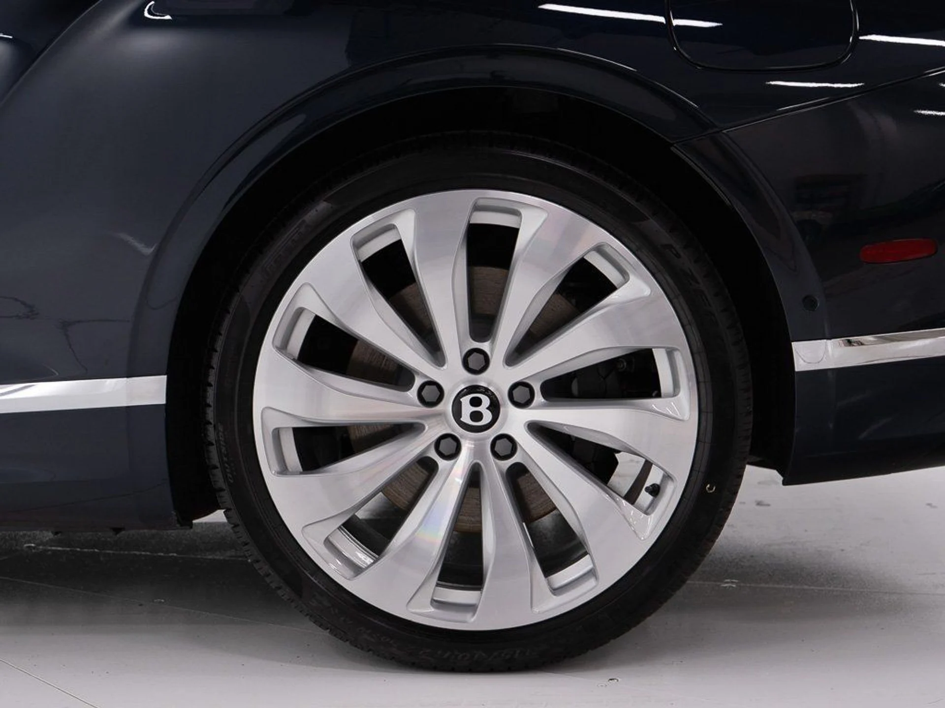 mph048_2894622083_e8440680b7a477544868851bbbbde13c_2033a23887