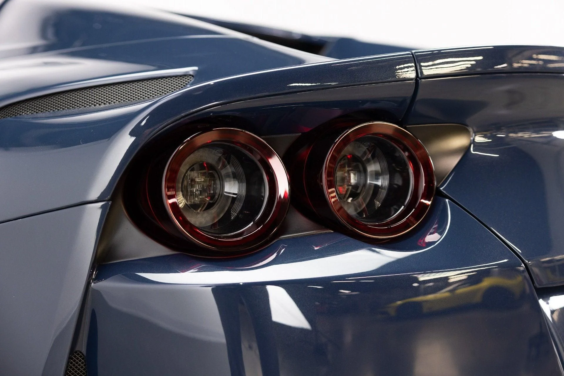 mph048_2897855758_Used_2021_Ferrari_812_GTS_1783777408_5594574e87