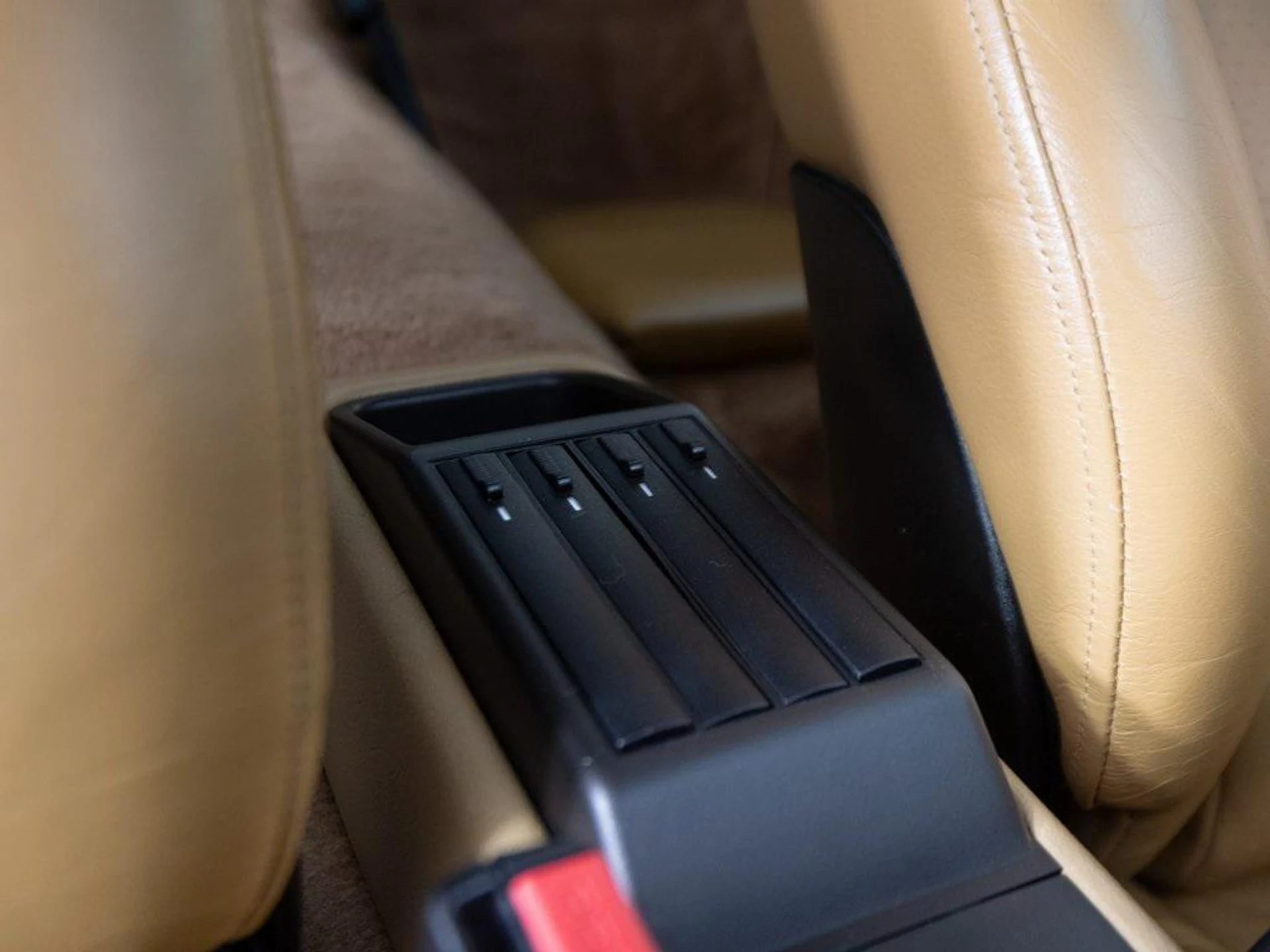 mph048_2904977071_f3x_P_Vs_PYF_0_X_Lo_U_vo52_Qmst_E_Pw_6f4ad809a6