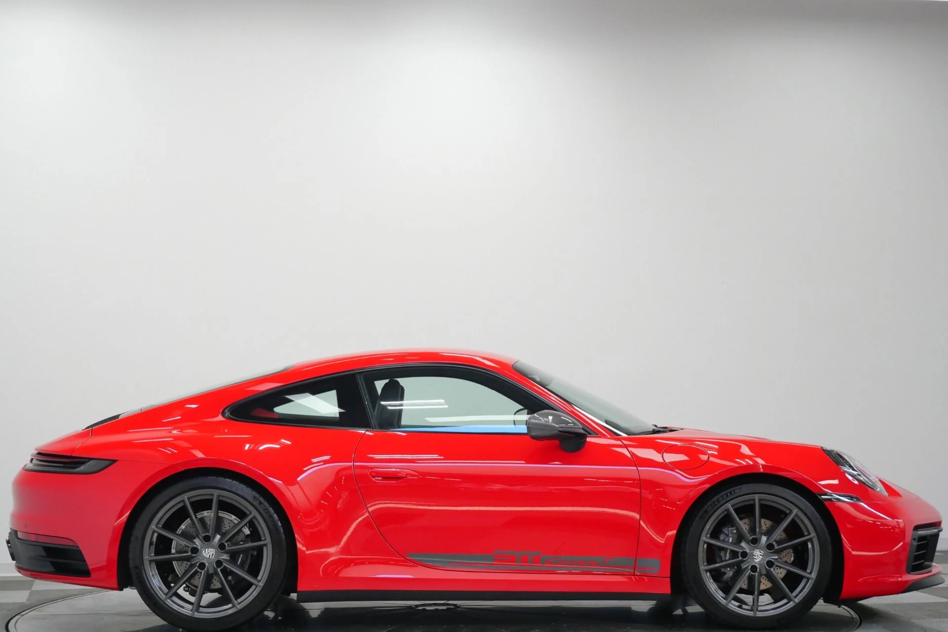 mph048_2912577811_Used_2024_Porsche_911_Carrera_T_7_Speed_Manual_Low_Miles_1781228189_af1e8f6369
