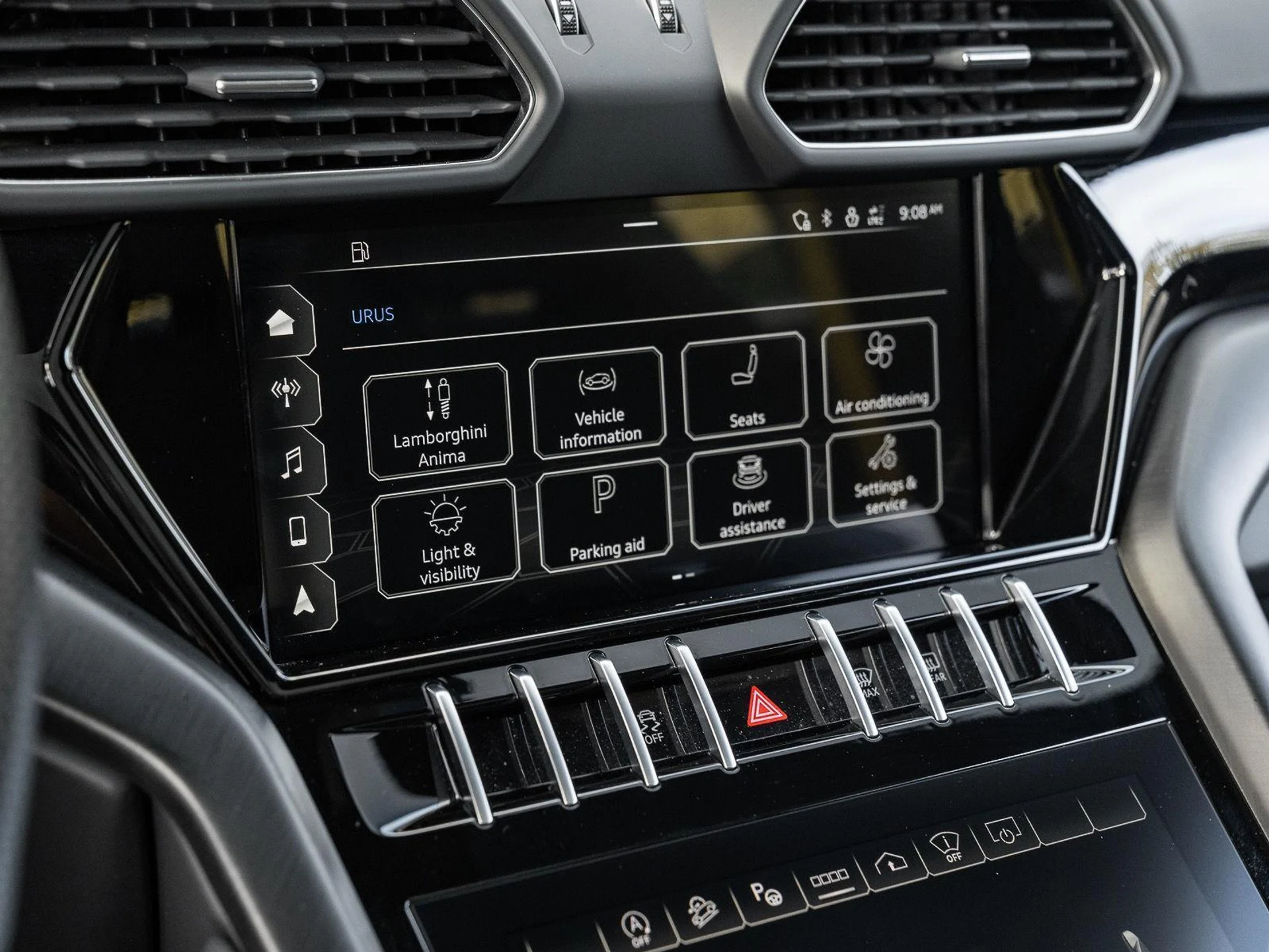 mph048_2950089040_Used_2022_Lamborghini_Urus_AWD_1777086191_f2c2e9a20a