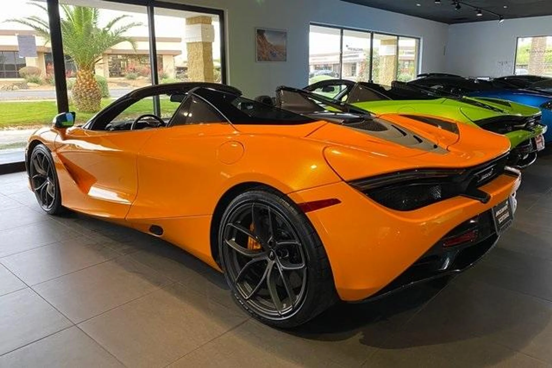 mph048_2955113711_Used_2019_MCLAREN_720_S_Spider_Performance_1620459171_74f47c1b91