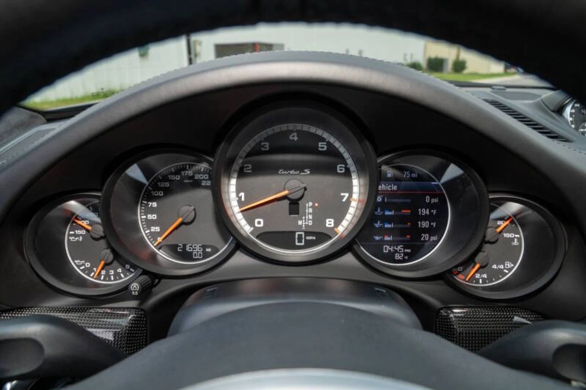 mph048_2956458469_2016_porsche_911_turbo_s_awd_2dr_coupe_1b4eeb1ac4