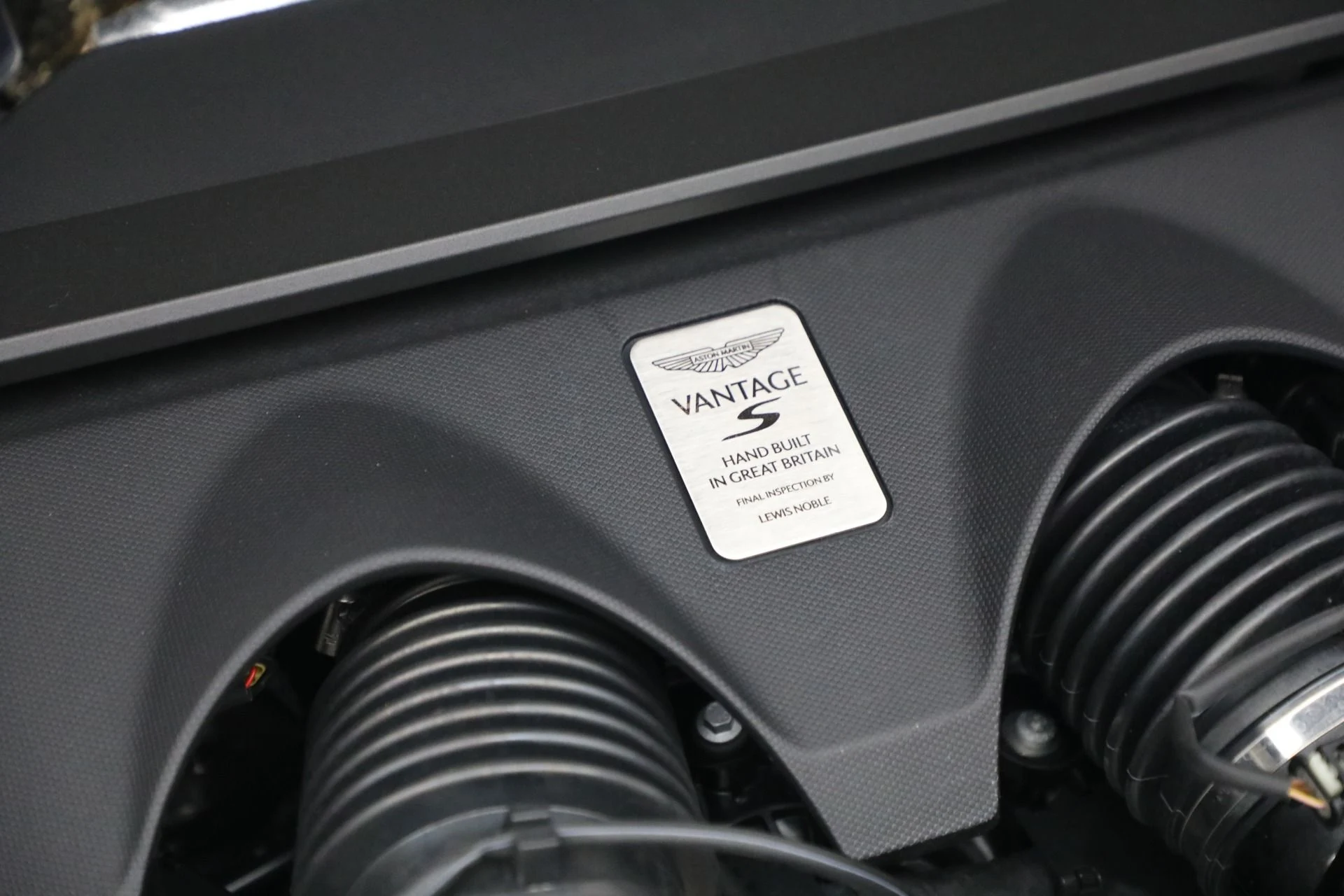 mph048_2979221581_New_2026_Aston_Martin_Vantage_S_Roadster_1787407546_101599e918